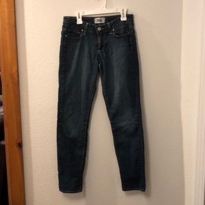 Paige jeans skyline ankle peg